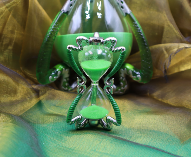 Geek Gear Exclusive Wizardry Potion Professor Hourglass